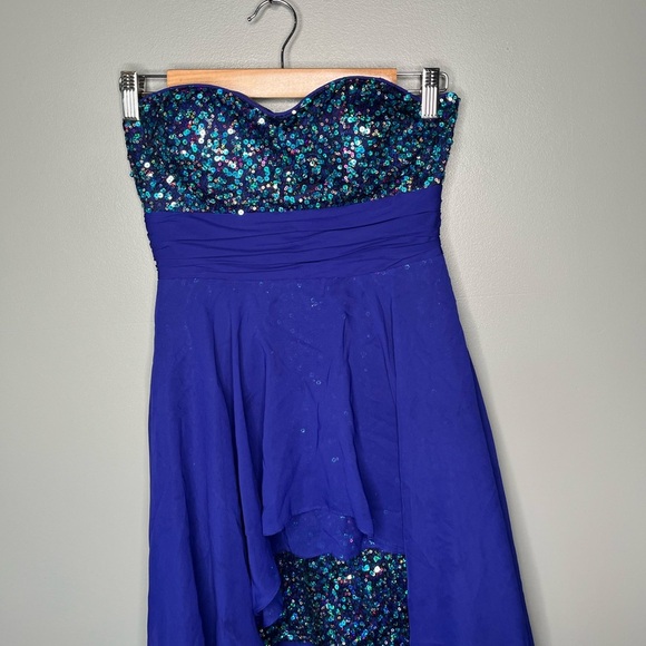 Hailey Logan by Adrianna Papell Juniors Hilo with Multi Sequin Dress - Picture 6 of 12